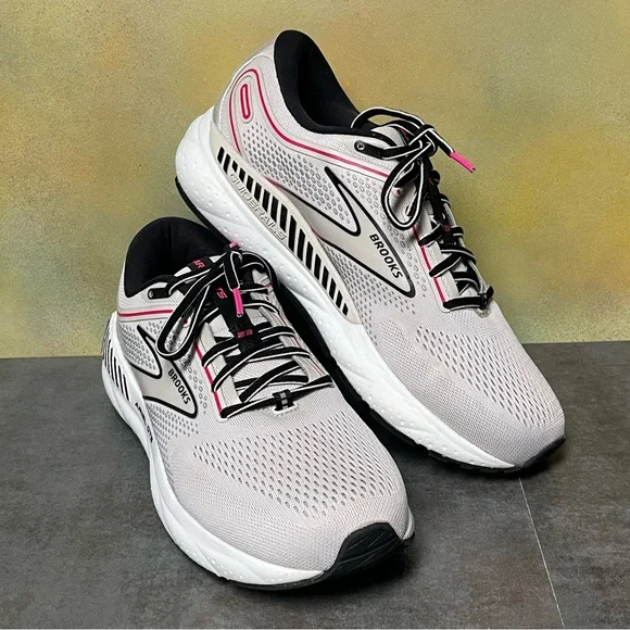 Brooks Ariel GTS 23 Women's Gray/Black/Pink Running Shoes Size 10B - Picture 15 of 16